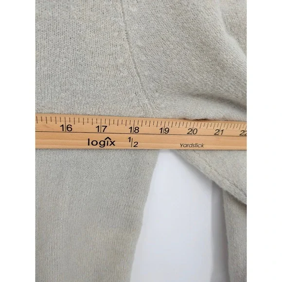 Woolrich Sweater Womens Small Gray Sheep Mountain Wool Blend Knit Novelty Casual - Picture 7 of 9